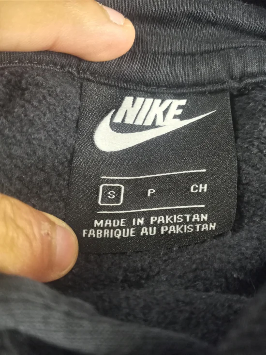 Nike Men's Black Hoodie Sweatshirt Size Small Swoosh Logo - Picture 2 of 9